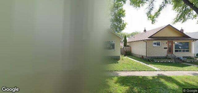 Larawan ng 1105 Strathcona Street sa Winnipeg, Manitoba