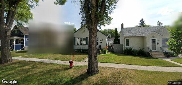 Larawan ng 1155 Strathcona Street sa Winnipeg, Manitoba