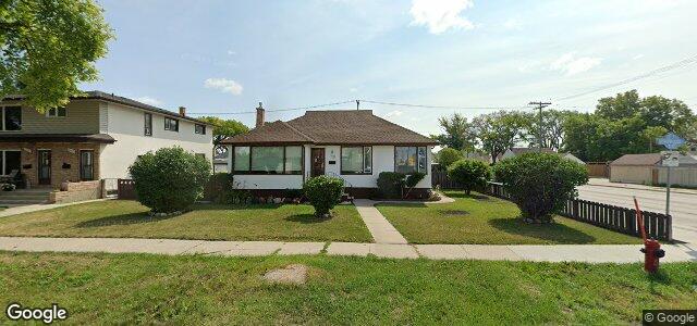 Larawan ng 1201 Strathcona Street sa Winnipeg, Manitoba