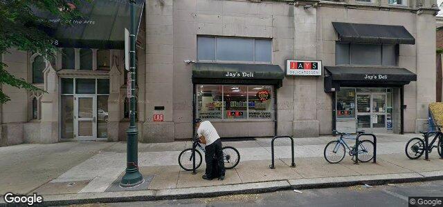 Larawan ng 1240 Spruce Street sa Winnipeg, Manitoba