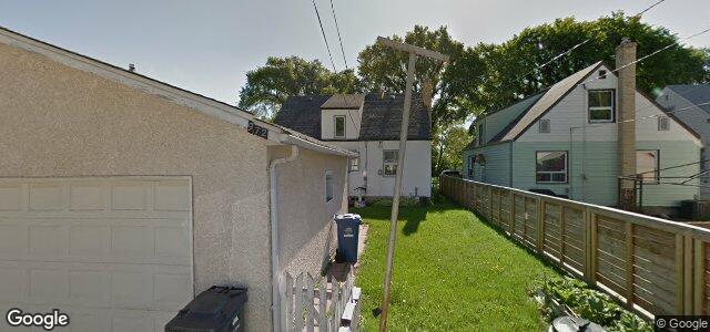 Larawan ng 972 Clifton Street sa Winnipeg, Manitoba
