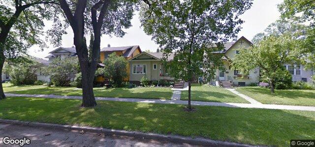Larawan ng 992 Dominion Street sa Winnipeg, Manitoba
