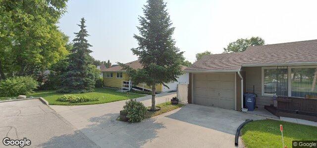 Larawan ng 1 Seven Oaks Place sa Winnipeg, Manitoba