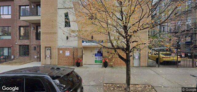 Larawan ng 102 Jefferson Avenue sa Winnipeg, Manitoba