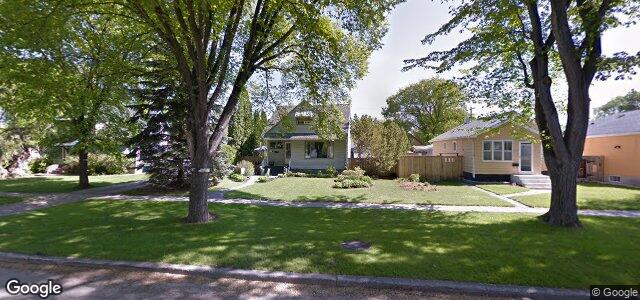 Larawan ng 111 Leila Avenue sa Winnipeg, Manitoba