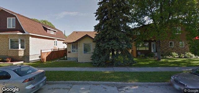 Larawan ng 121 Newton Avenue sa Winnipeg, Manitoba