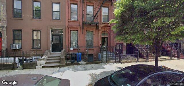 Larawan ng 124 Jefferson Avenue sa Winnipeg, Manitoba