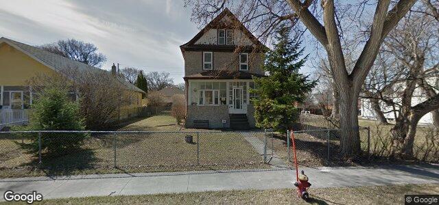 Larawan ng 130 Kingsbury Avenue sa Winnipeg, Manitoba