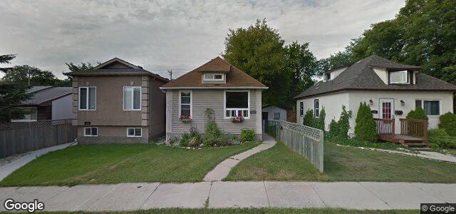 Larawan ng 130 Newton Avenue sa Winnipeg, Manitoba