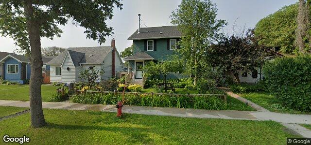 Larawan ng 130 Seven Oaks Avenue sa Winnipeg, Manitoba