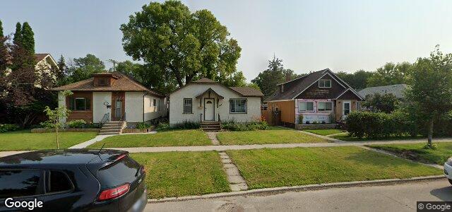 Larawan ng 131 Seven Oaks Avenue sa Winnipeg, Manitoba