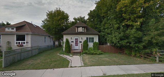 Larawan ng 132 Newton Avenue sa Winnipeg, Manitoba