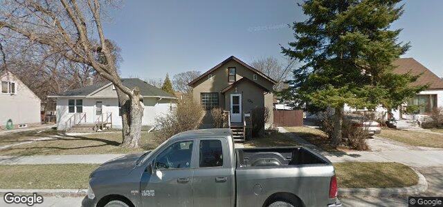 Larawan ng 135 Kingsbury Avenue sa Winnipeg, Manitoba