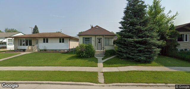 Larawan ng 155 Newton Avenue sa Winnipeg, Manitoba