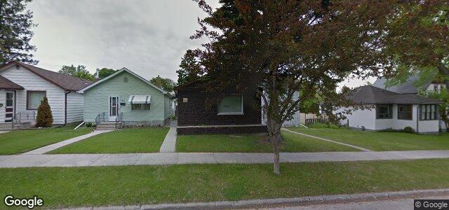 Larawan ng 165 Burrin Avenue sa Winnipeg, Manitoba