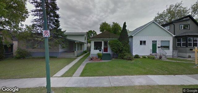 Larawan ng 170 Burrin Avenue sa Winnipeg, Manitoba