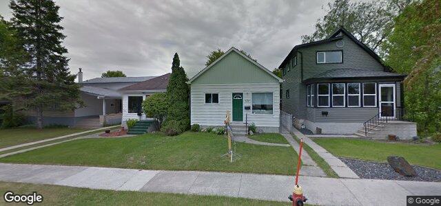 Larawan ng 172 Burrin Avenue sa Winnipeg, Manitoba
