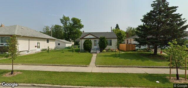 Larawan ng 175 Newton Avenue sa Winnipeg, Manitoba