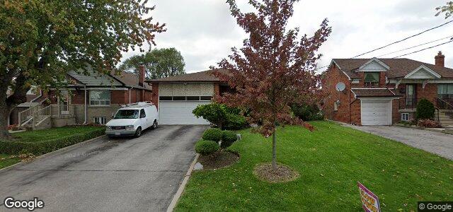 Larawan ng 34 Mcadam Avenue sa Winnipeg, Manitoba