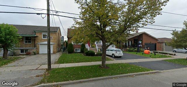 Larawan ng 35 Mcadam Avenue sa Winnipeg, Manitoba