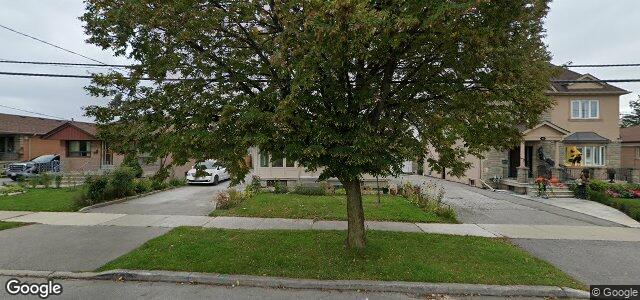 Larawan ng 43 Mcadam Avenue sa Winnipeg, Manitoba