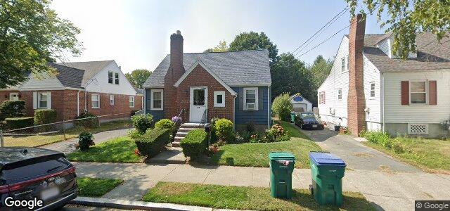 Larawan ng 51 Newton Avenue sa Winnipeg, Manitoba