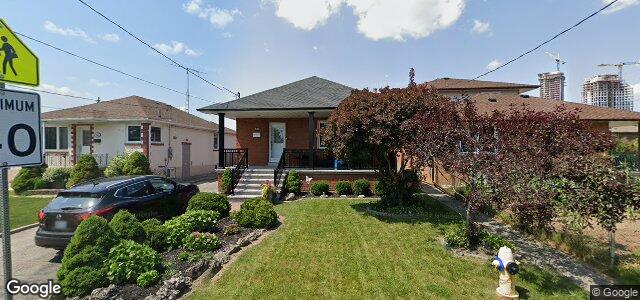 Larawan ng 60 Mcadam Avenue sa Winnipeg, Manitoba