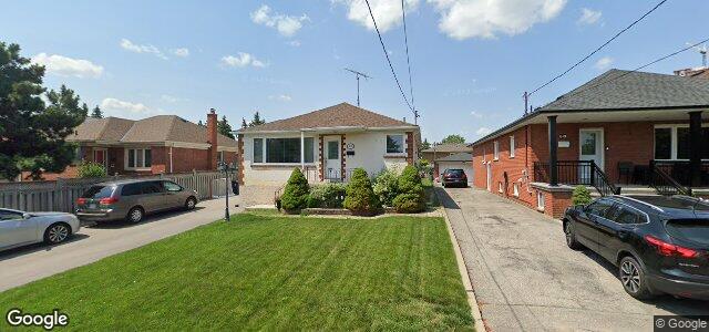 Larawan ng 62 Mcadam Avenue sa Winnipeg, Manitoba