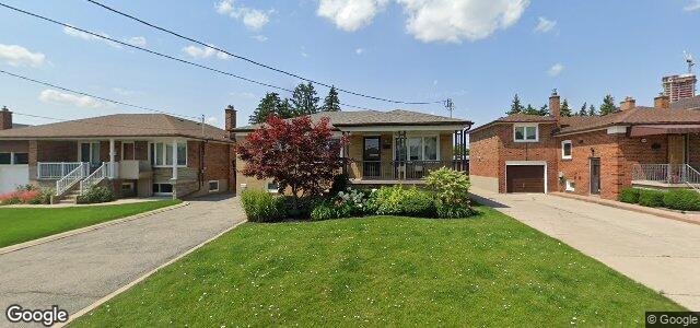 Larawan ng 70 Mcadam Avenue sa Winnipeg, Manitoba