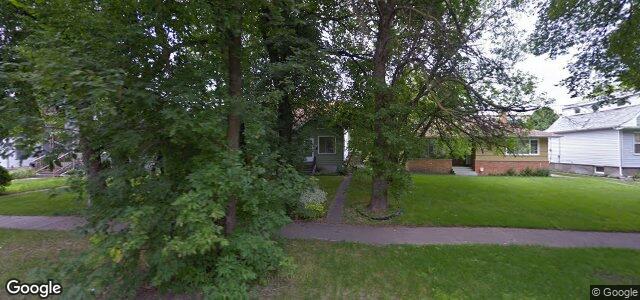Larawan ng 82 Smithfield Avenue sa Winnipeg, Manitoba