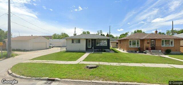 Larawan ng 1142 Burrows Avenue sa Winnipeg, Manitoba