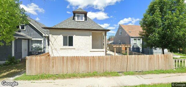 Larawan ng 1179 Selkirk Avenue sa Winnipeg, Manitoba