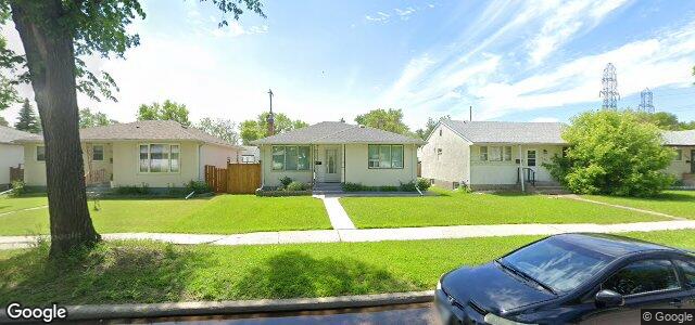 Larawan ng 1194 Burrows Avenue sa Winnipeg, Manitoba