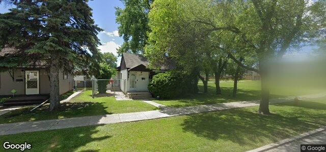 Larawan ng 1202 Magnus Avenue sa Winnipeg, Manitoba