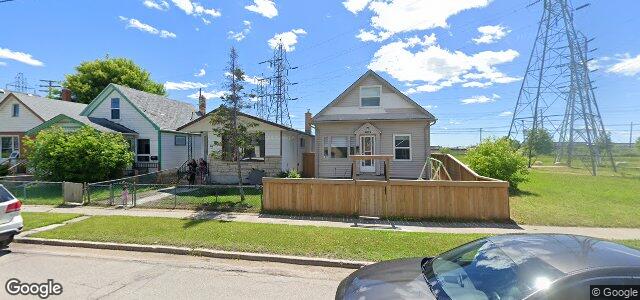 Larawan ng 1204 Selkirk Avenue sa Winnipeg, Manitoba