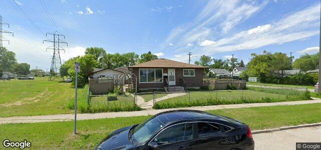 Larawan ng 1240 Burrows Avenue sa Winnipeg, Manitoba