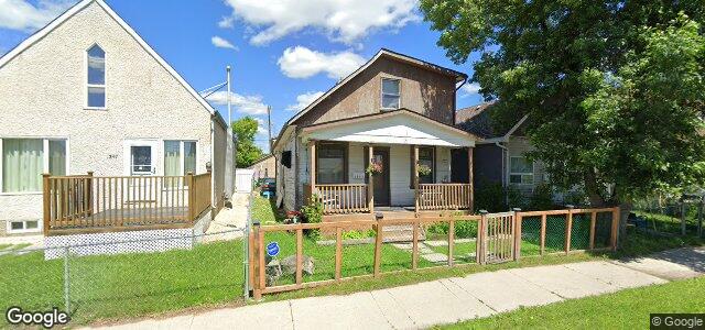 Larawan ng 1243 Selkirk Avenue sa Winnipeg, Manitoba