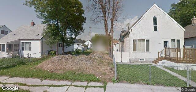 Larawan ng 1249 Selkirk Avenue sa Winnipeg, Manitoba