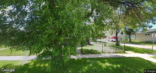 Larawan ng 1250 Manitoba Avenue sa Winnipeg, Manitoba