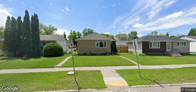 Larawan ng 1268 Burrows Avenue sa Winnipeg, Manitoba