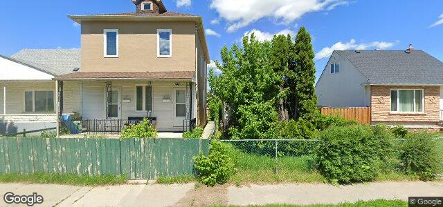 Larawan ng 1305 Selkirk Avenue sa Winnipeg, Manitoba