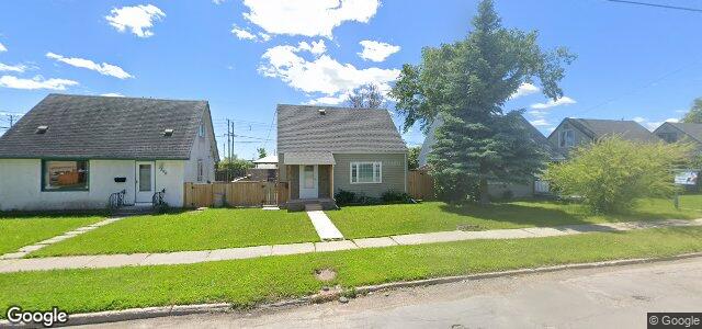 Photo of 1312 Selkirk Avenue in Winnipeg, Manitoba