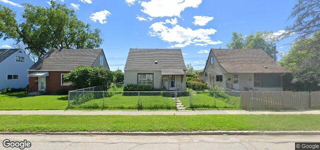 Larawan ng 1324 Selkirk Avenue sa Winnipeg, Manitoba