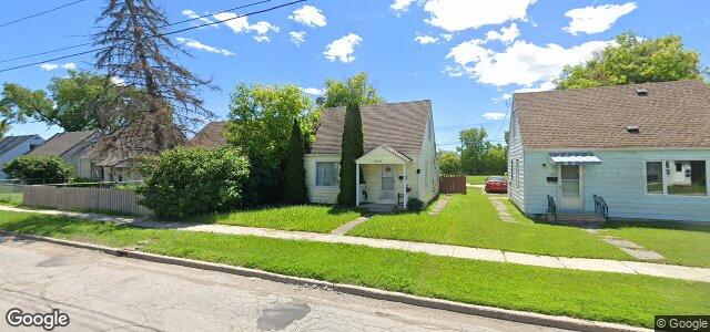 Larawan ng 1332 Selkirk Avenue sa Winnipeg, Manitoba