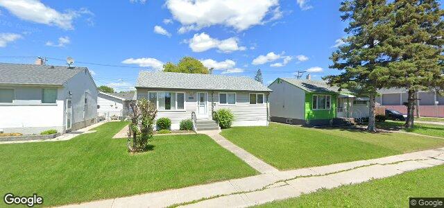 Larawan ng 1381 Selkirk Avenue sa Winnipeg, Manitoba