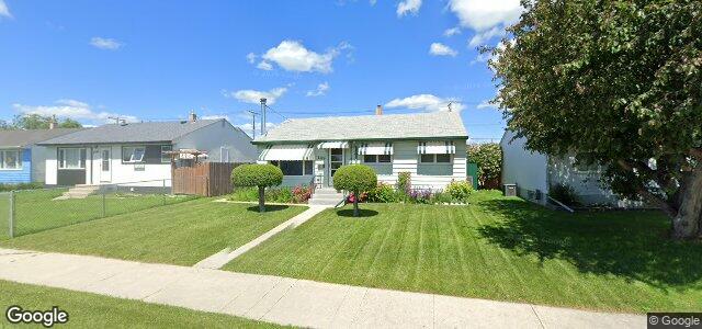 Larawan ng 1389 Selkirk Avenue sa Winnipeg, Manitoba