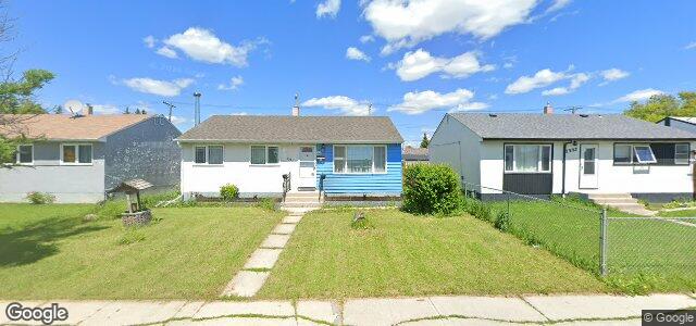 Larawan ng 1397 Selkirk Avenue sa Winnipeg, Manitoba