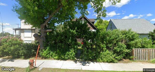 1421 Selkirk Avenue（加拿大曼尼托巴省溫尼伯市）房屋照片