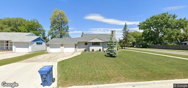 Larawan ng 101 Garrioch Avenue sa Winnipeg, Manitoba