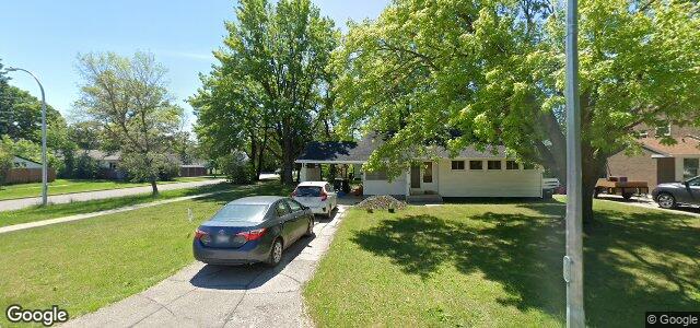 Larawan ng 102 Keating Avenue sa Winnipeg, Manitoba